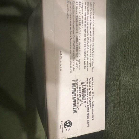 Apple AirPods Pro Box with White Packaging - Picture 2 of 4